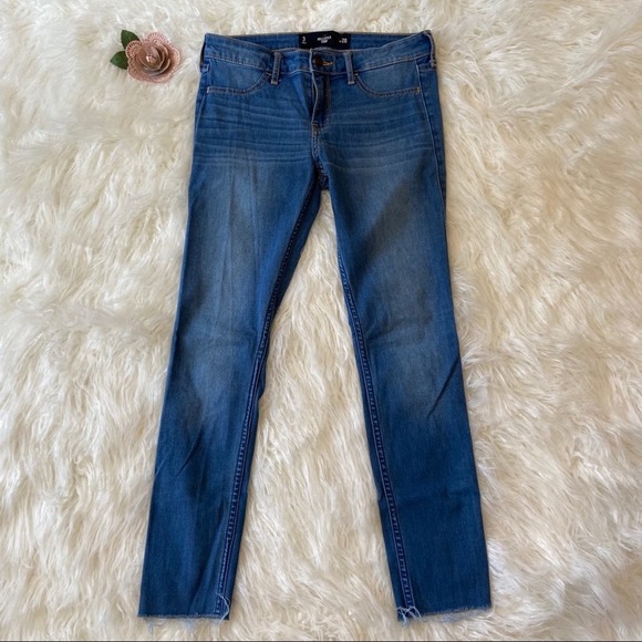 Hollister Raw Hem Crop Blue Jeans Size 3 / 26 - Picture 1 of 7
